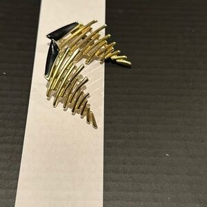 Vintage Clips on earrings